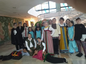 Участие во Всероссийском конкурсе-фестивале социальных театров «Вокруг нас».