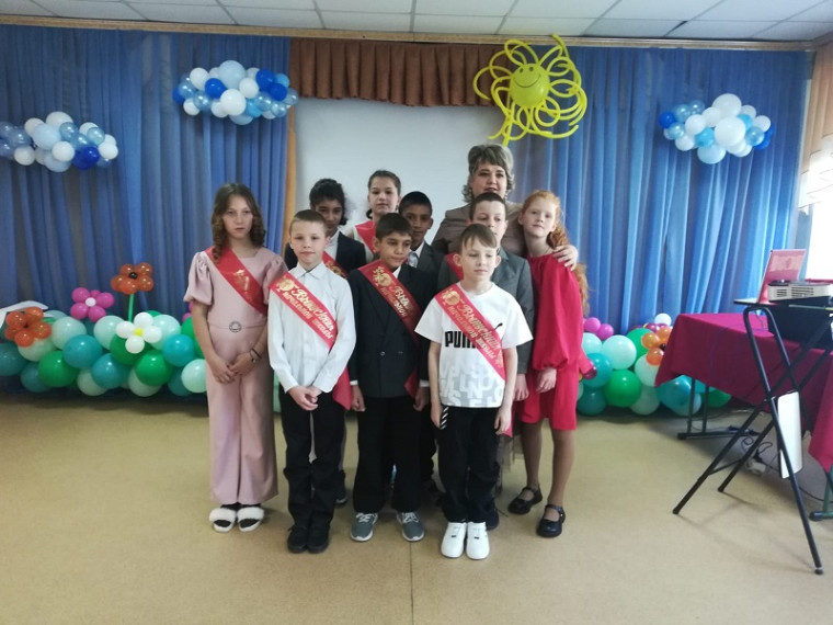 Прощание с начальной школой.