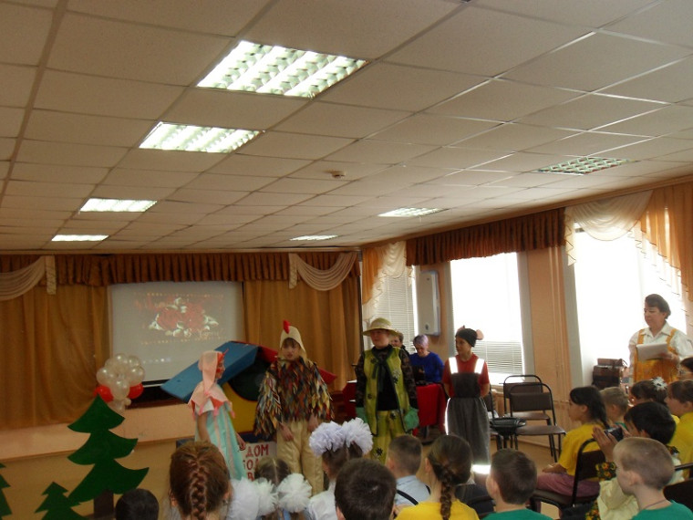 Праздничный концерт.