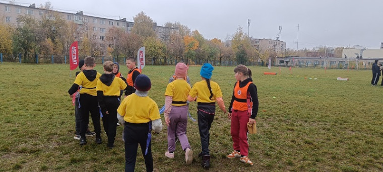 Участие в фестивале по тэг-регби.