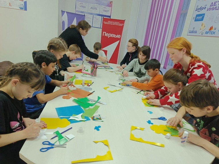 Акция " Вам, любимые".