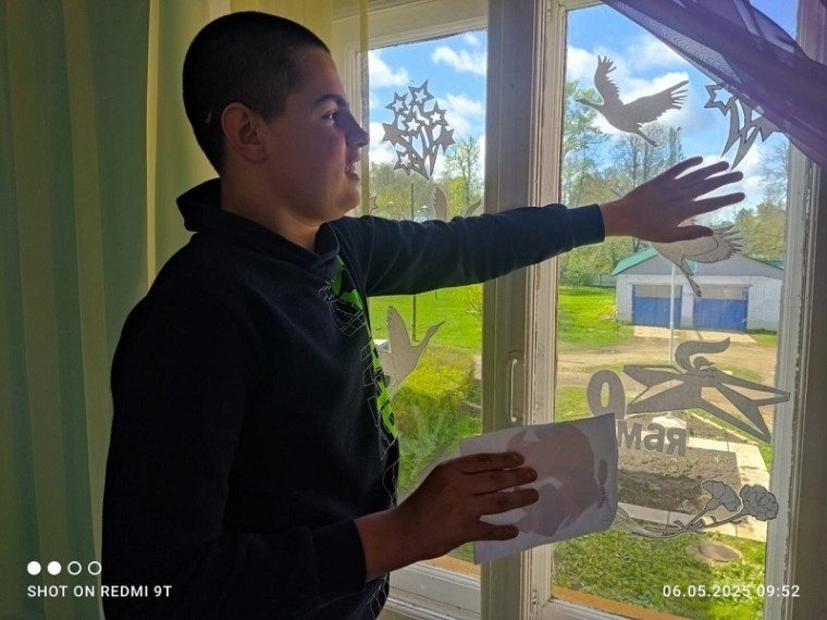 Окна Победы в нашей школе.